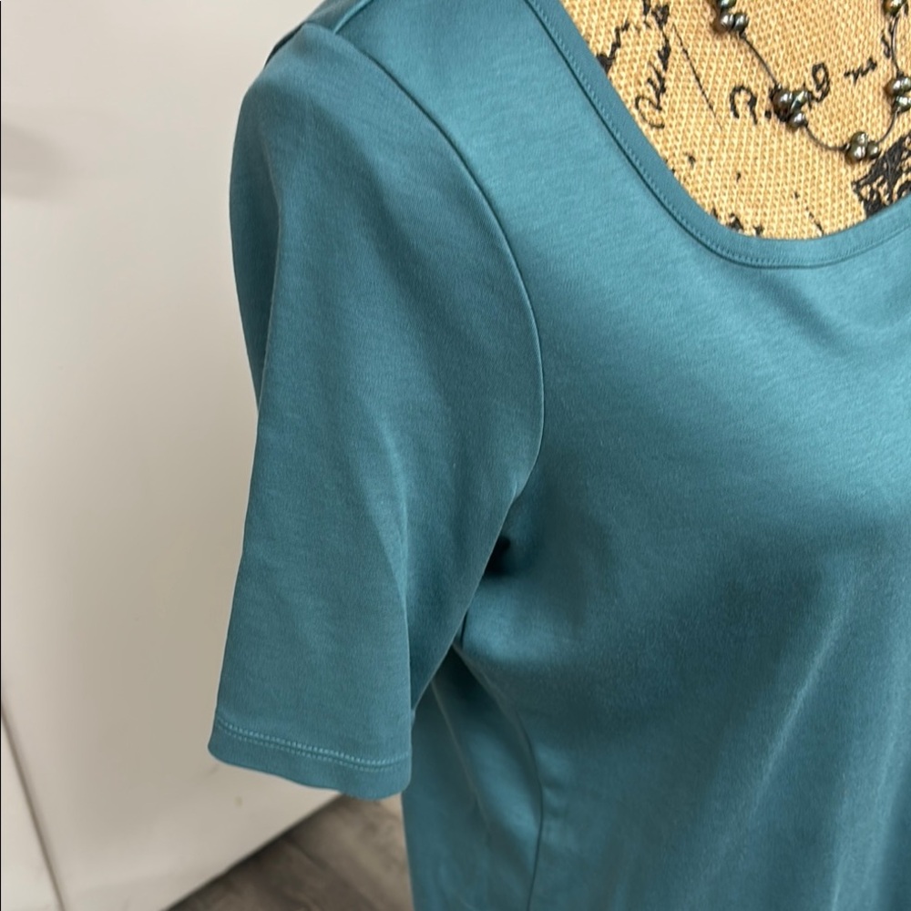 L.L. Bean Green Fitted Short Sleeve T-Shirt - Picture 4 of 4